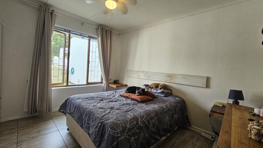 2 Bedroom Property for Sale in Paradise Beach Eastern Cape